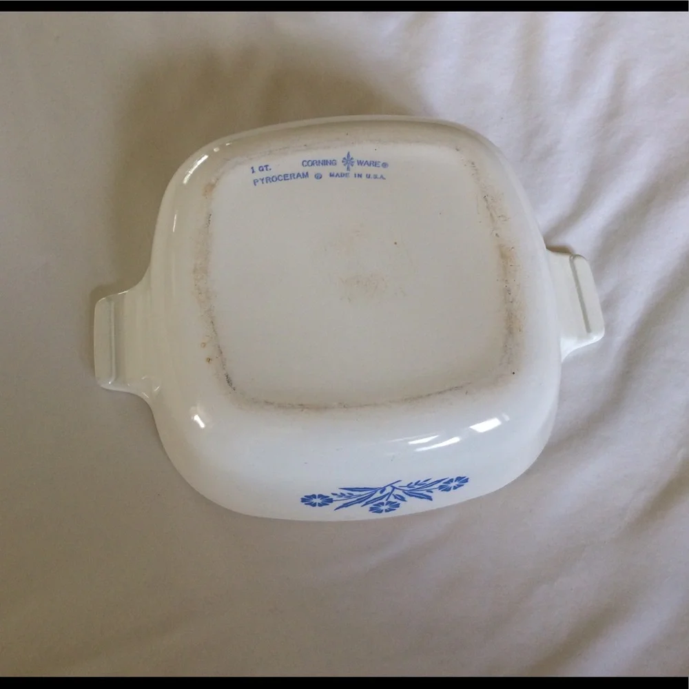 Vintage Corning Ware Cornflower dish 1 qt 1960’s